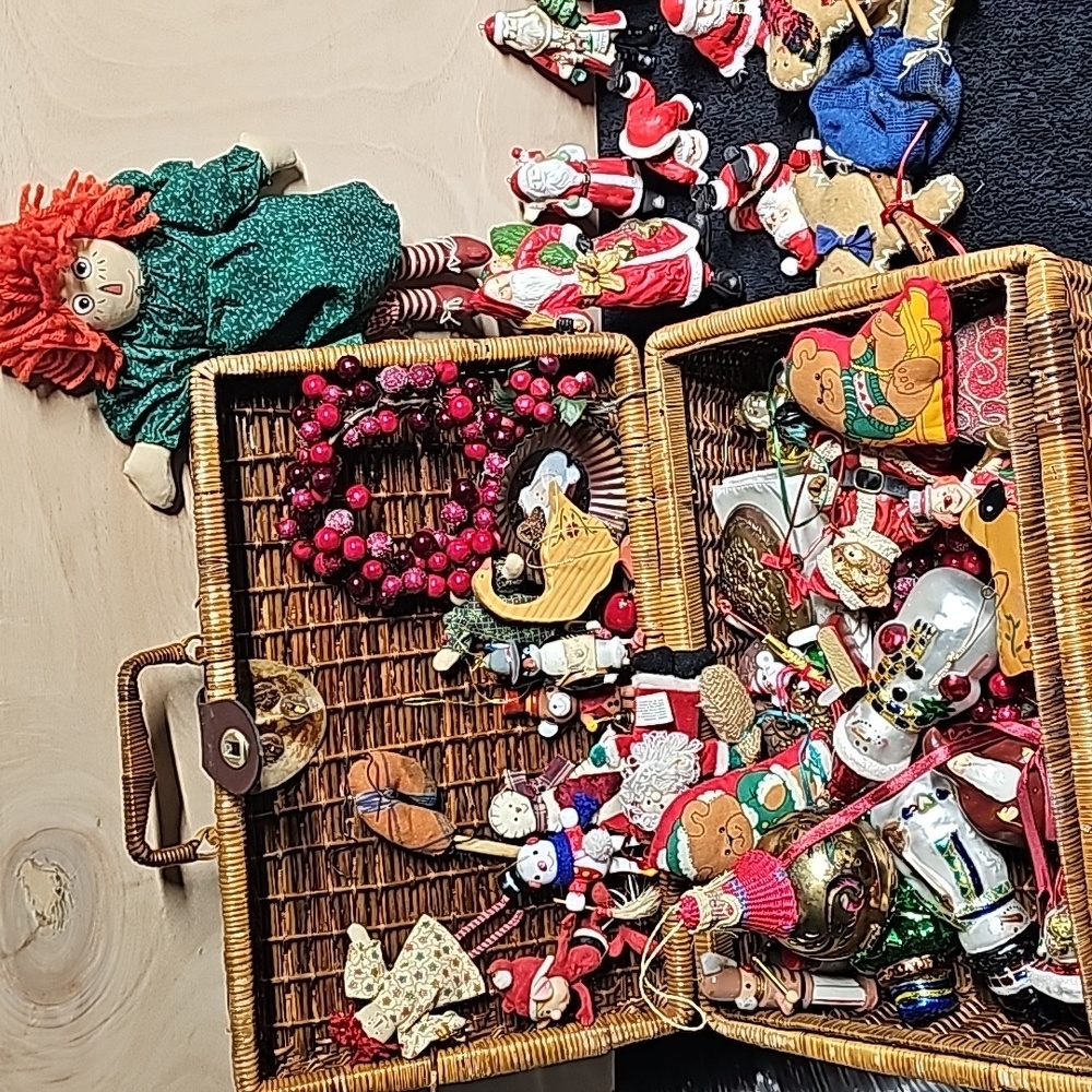 Lot of Vintage/Yesteryear Christmas ornament basket